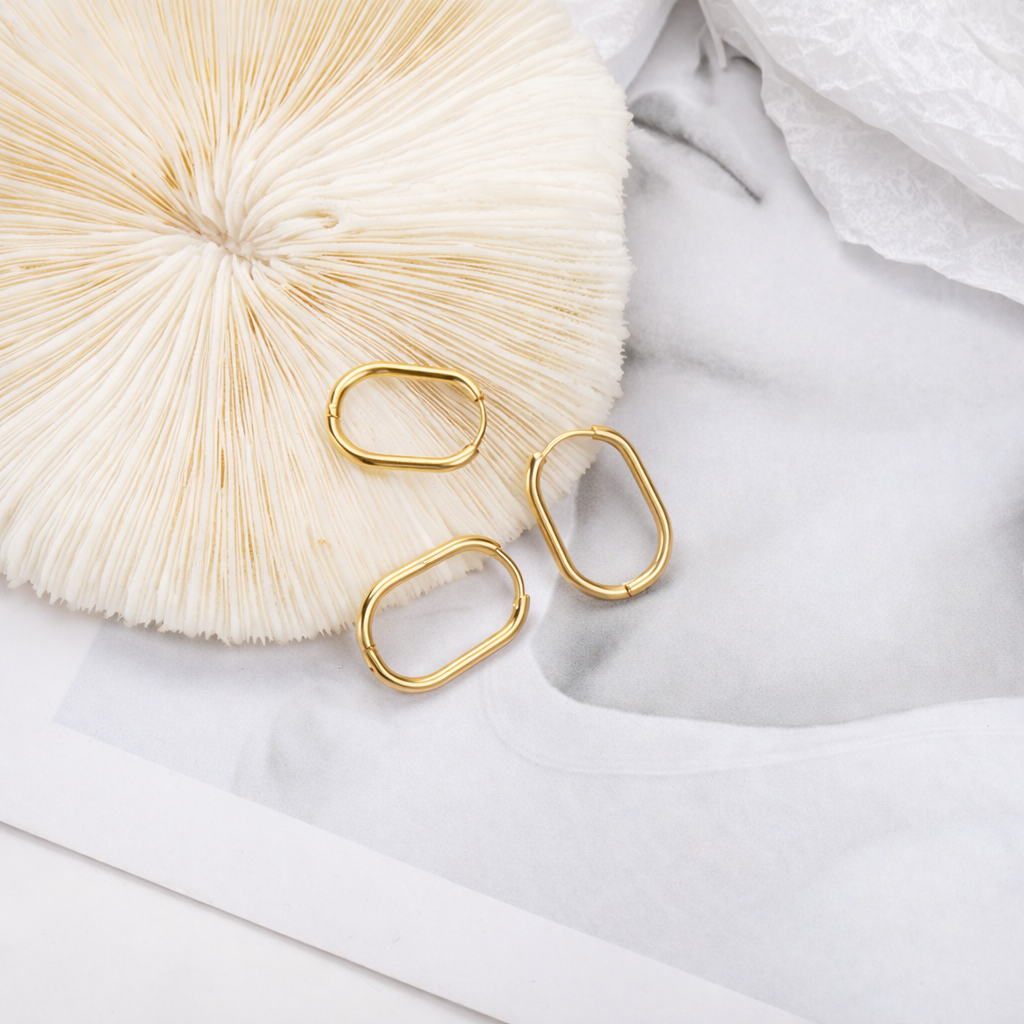 Oval Geometric Hoop Earrings E080