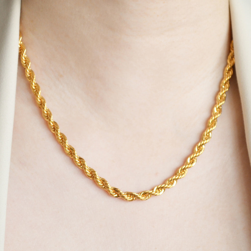 Ava Gold Twisted Rope Chain Necklace