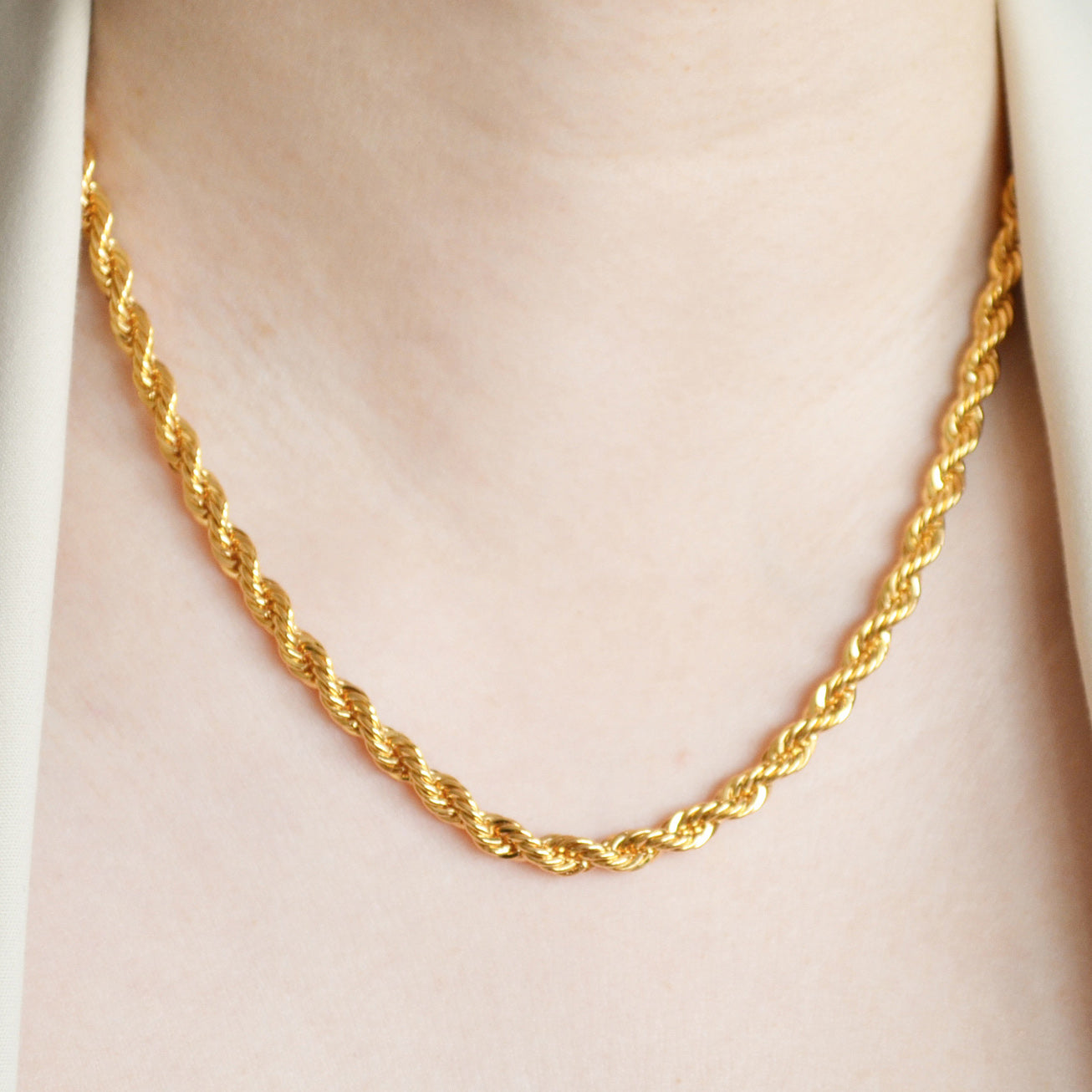 Ava Gold Twisted Rope Chain Necklace