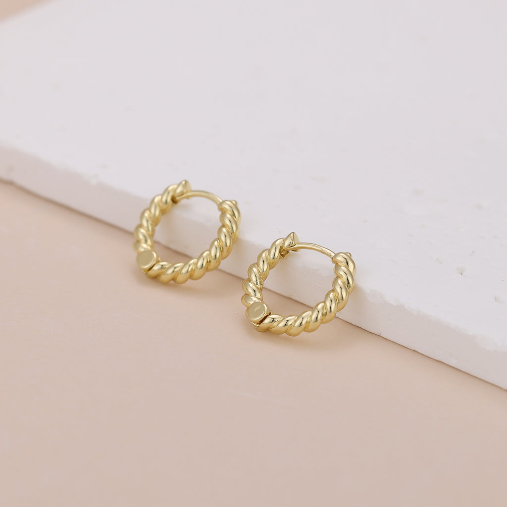 Dainty Gold Twisted Huggie Hoop Earrings E118