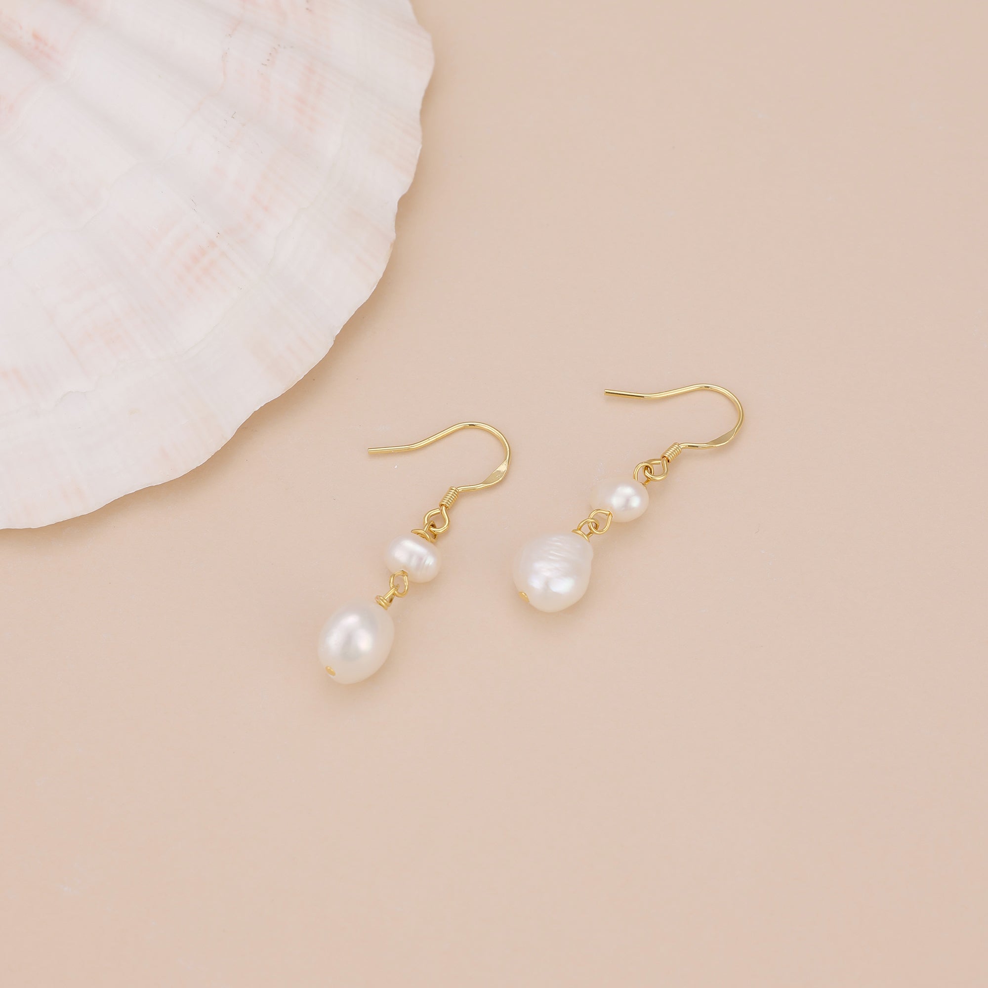 Freshwater Pearl Drop Earrings E180