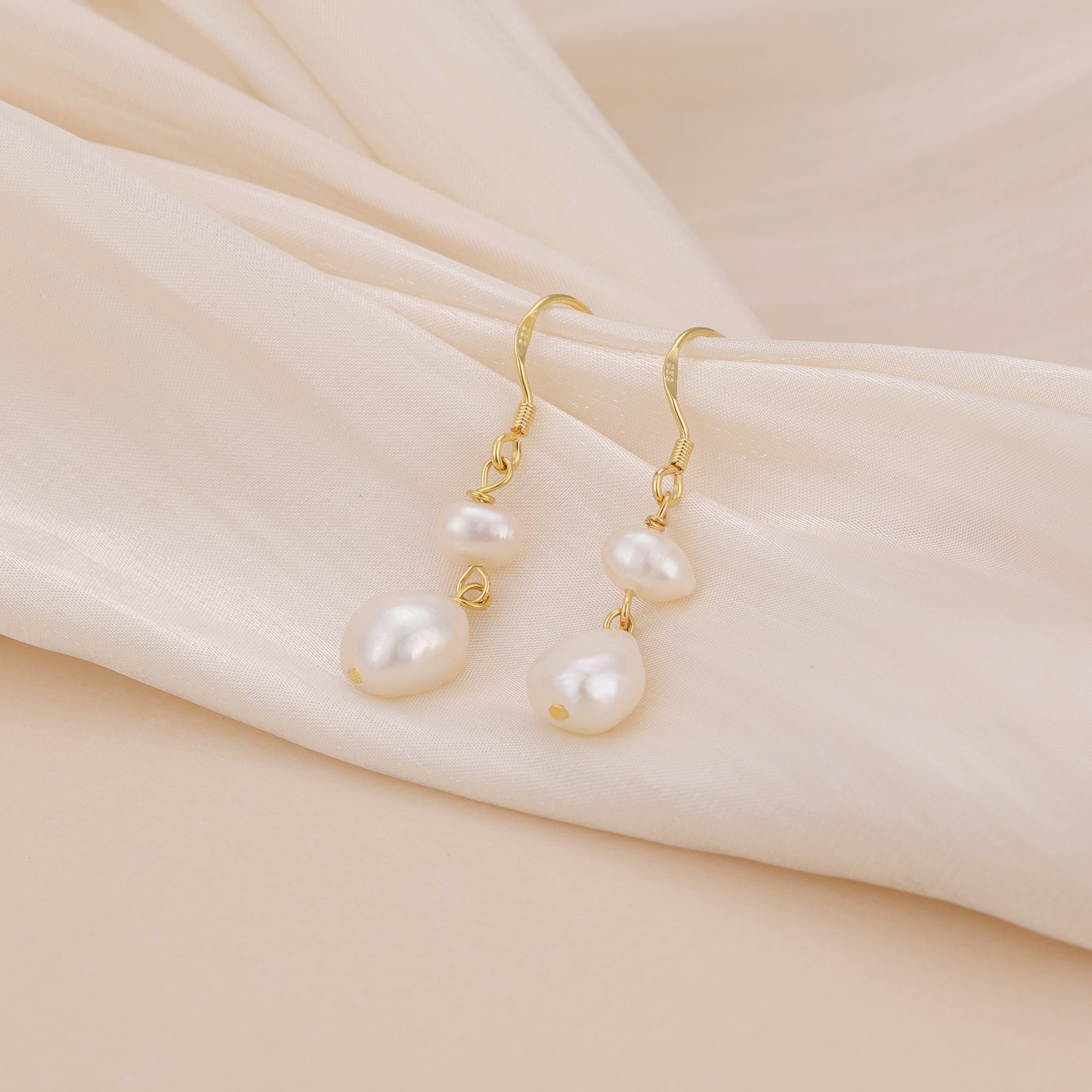 Freshwater Pearl Drop Earrings E180