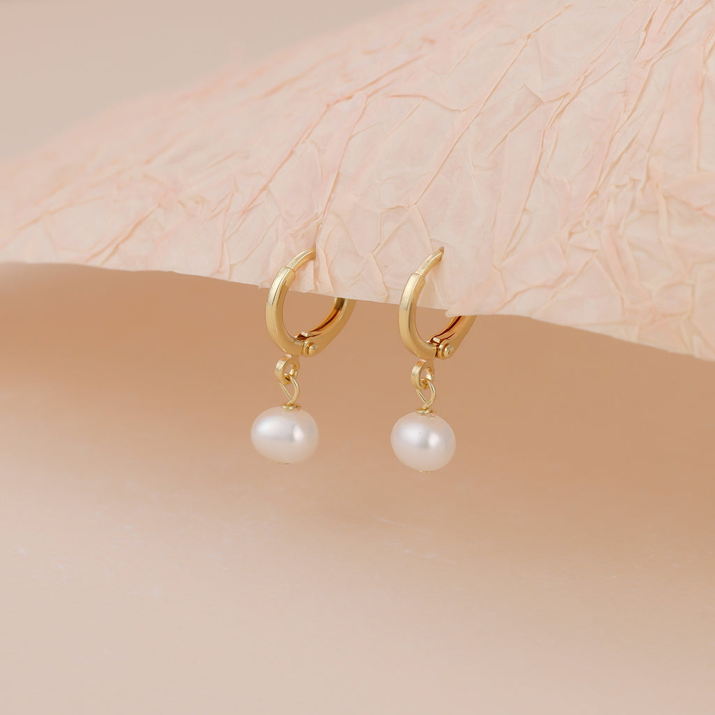 Freshwater Pearl Huggie Hoop Earrings E185