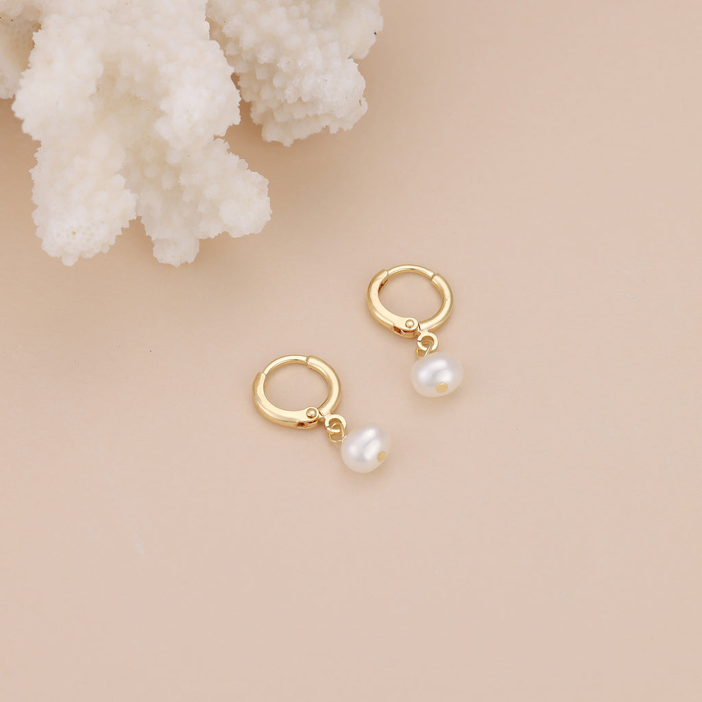 Freshwater Pearl Huggie Hoop Earrings E185