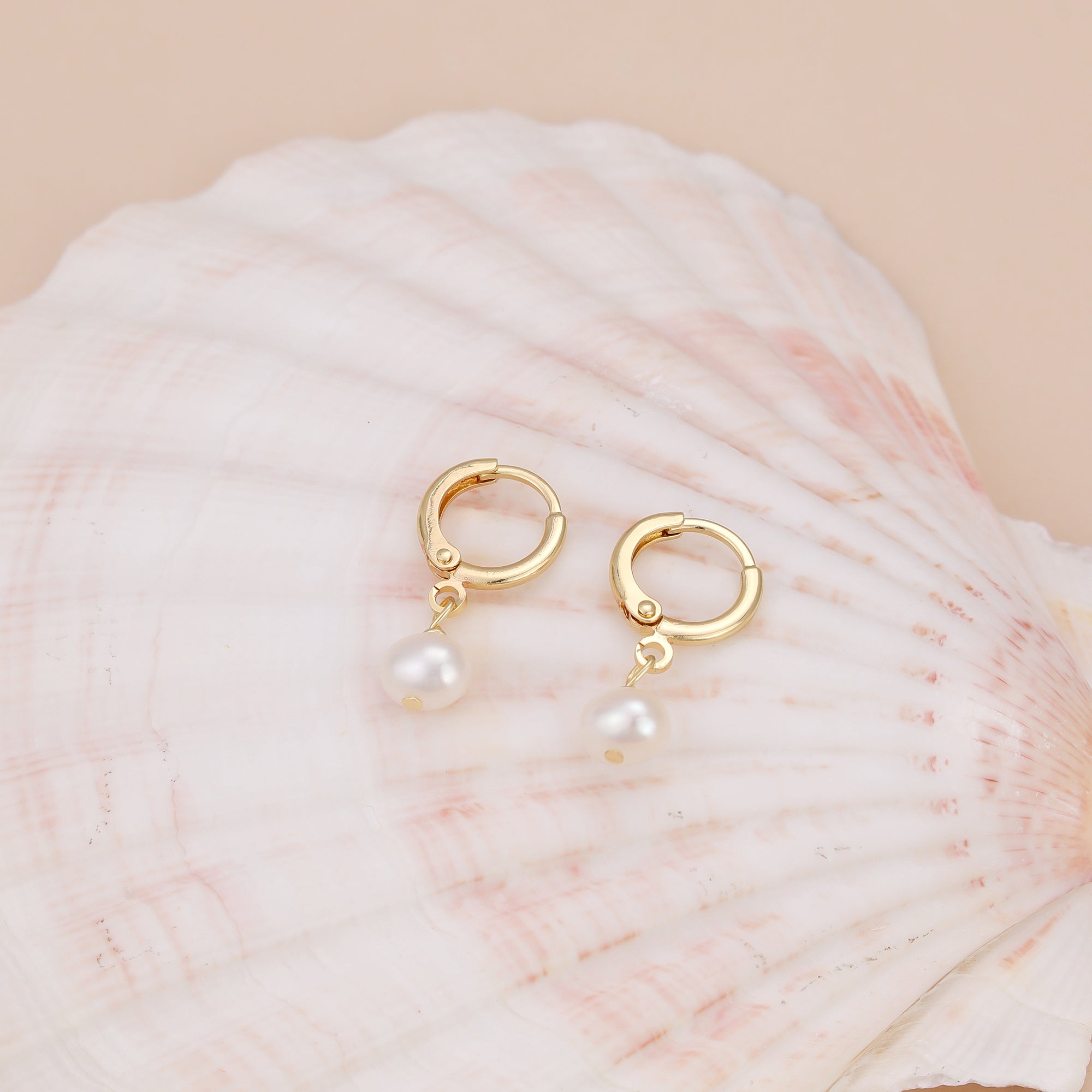 Freshwater Pearl Huggie Hoop Earrings E185
