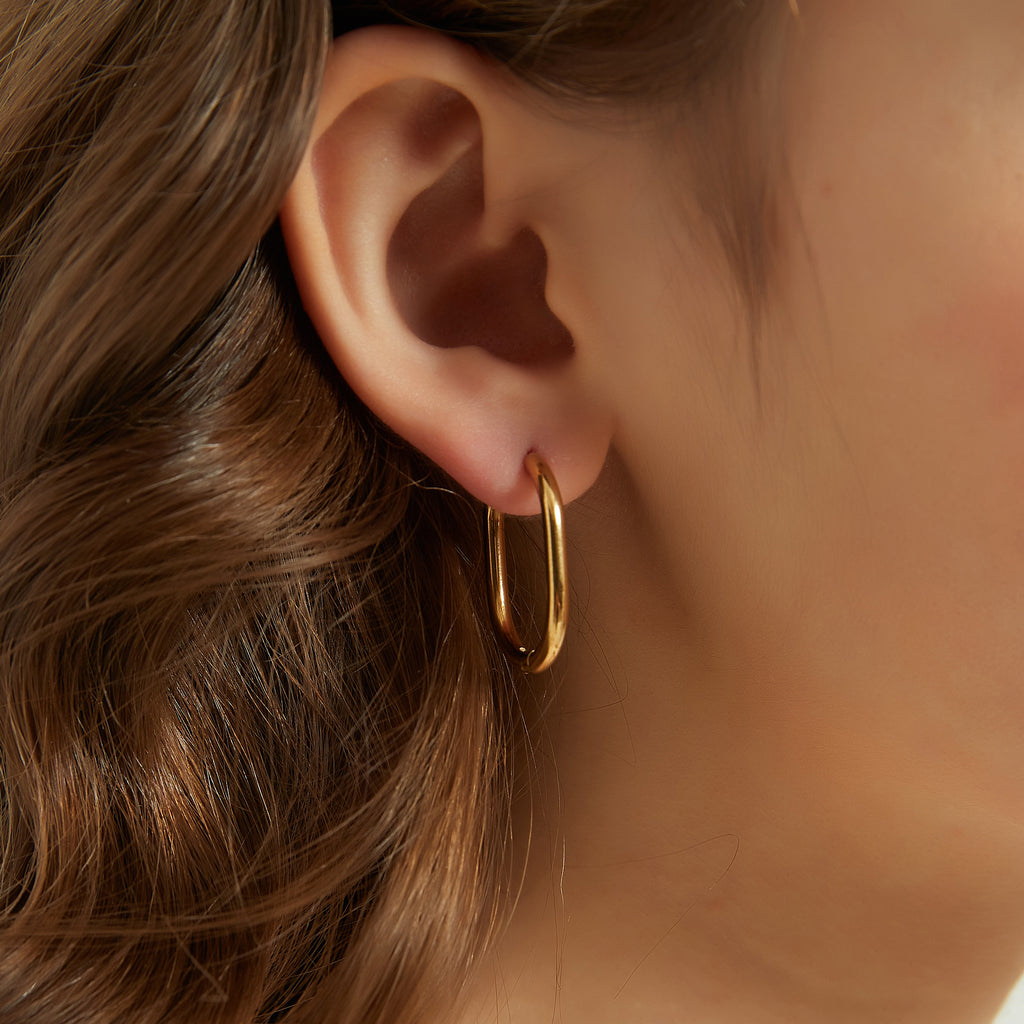 Oval Geometric Hoop Earrings E080