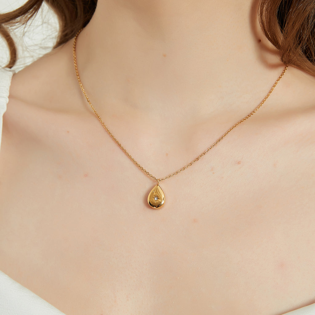 Ceilia Gold Tear Drop Cubic Zirconia Star Necklace