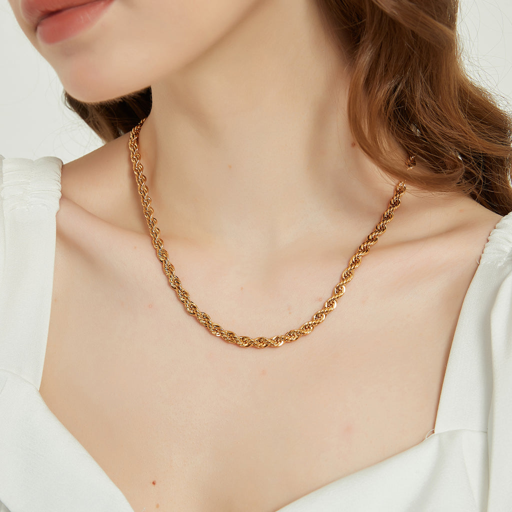 Ava Gold Twisted Rope Chain Necklace