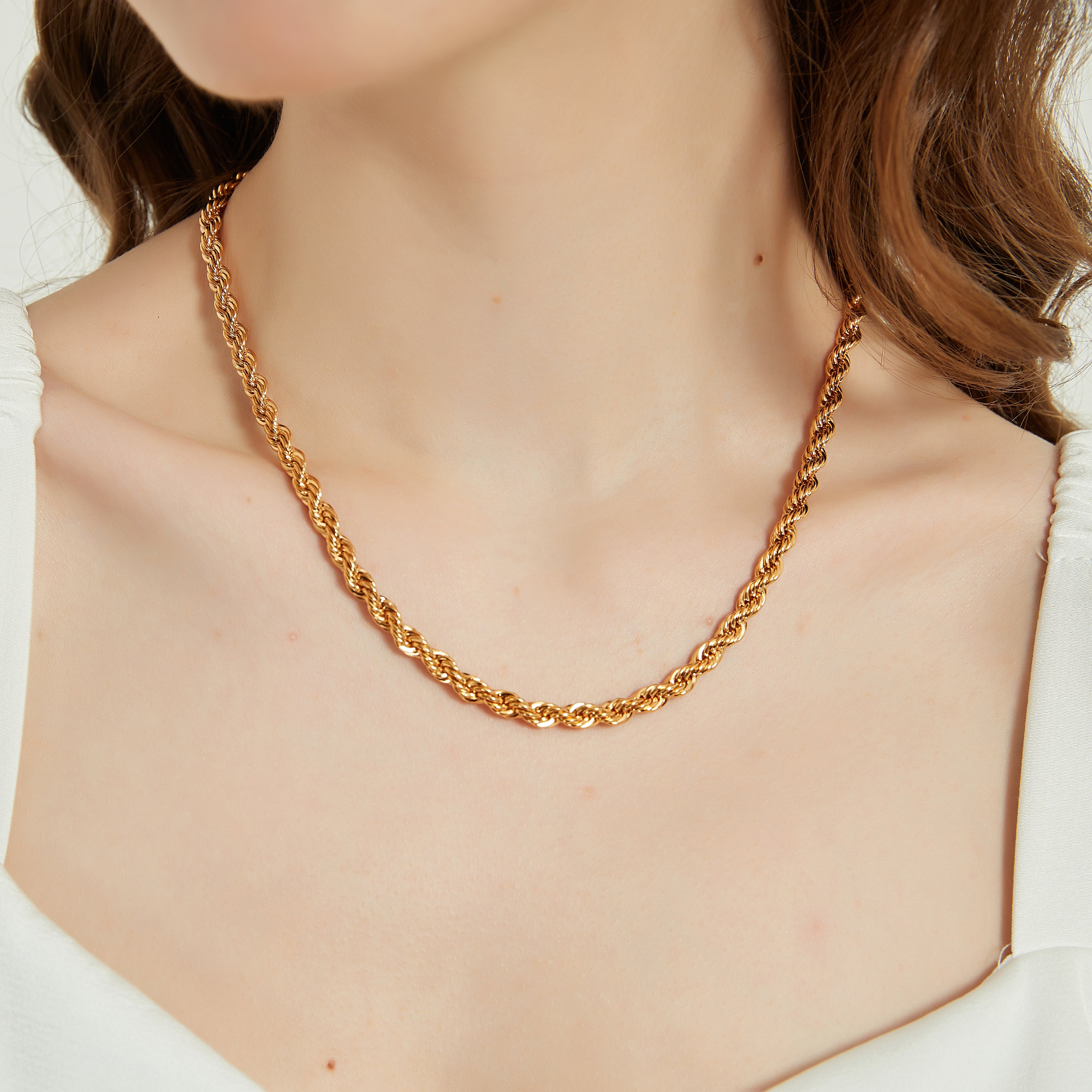 Ava Gold Twisted Rope Chain Necklace